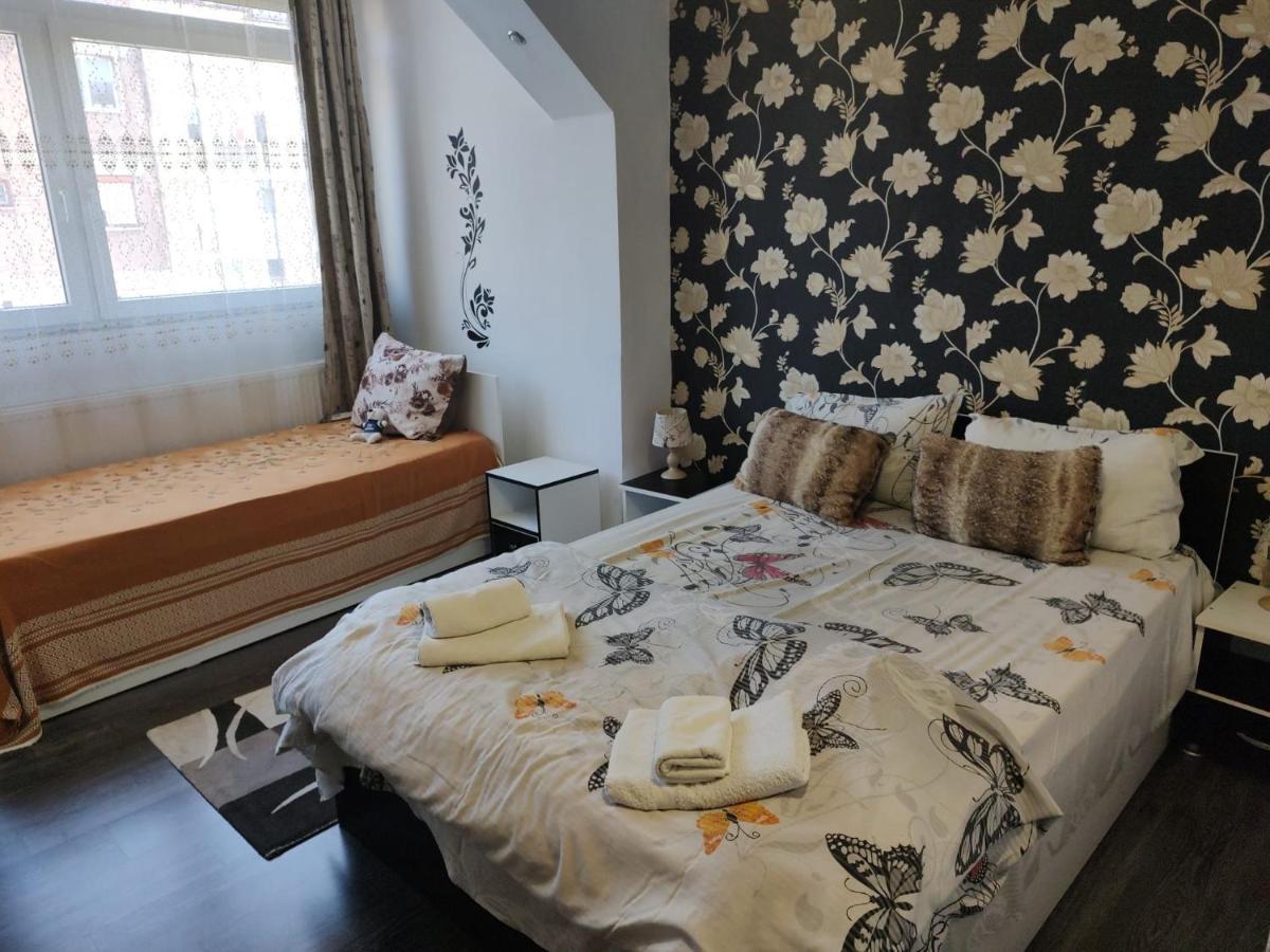 חונדוארה White Black Rooms מראה חיצוני תמונה