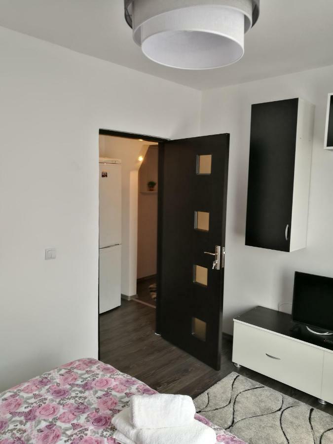 חונדוארה White Black Rooms מראה חיצוני תמונה
